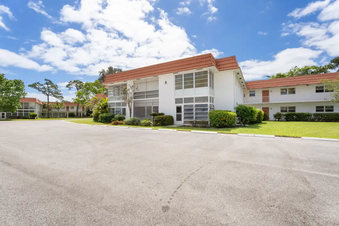 Apartment in Stuart - View 3