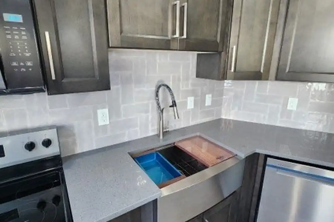 93 Hughes St #3 - View 6
