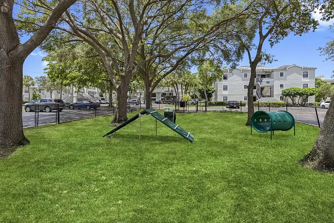 Stella Boca Raton Apartments - 6925 Town Harbour Blvd - Boca Raton, FL ...