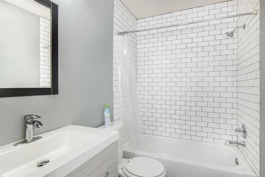 1720 Elgin St - View 5