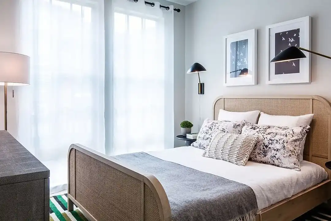 Apartment in Somerville - More