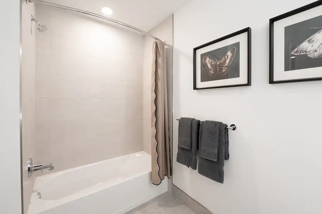 The Lisle – photo 1 of 32