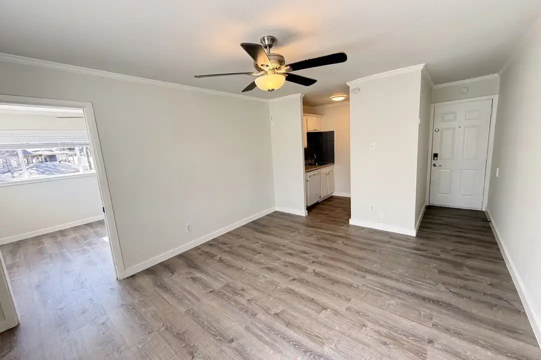 4115 Douglas Ave #206 - More