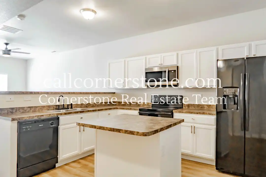 2138 Phillips Alley - View 3