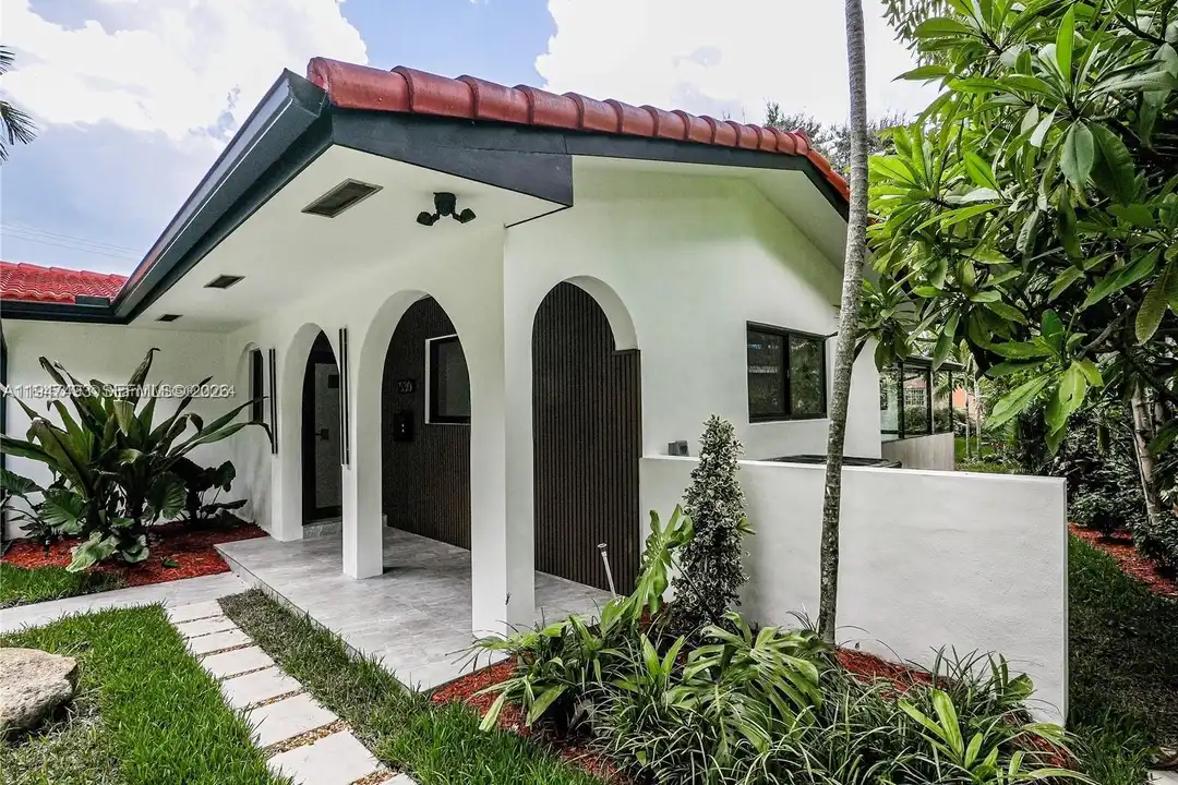 530 NE 91st St - View 4