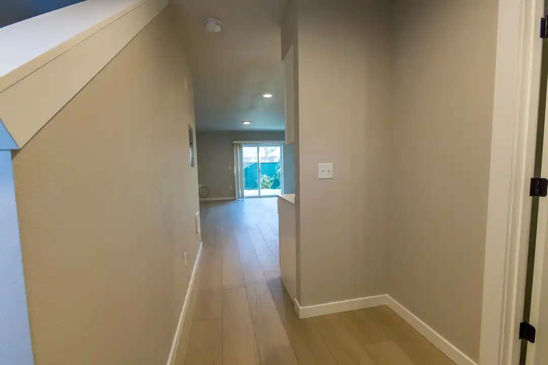 2901 Waverly Dr SE unit # 106 - View 2