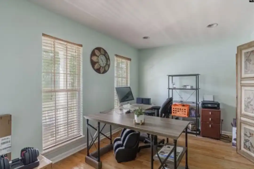 House in Columbia - More