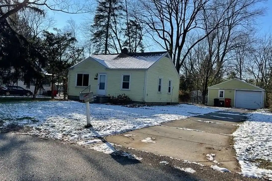 30753 Marshall St – photo 1