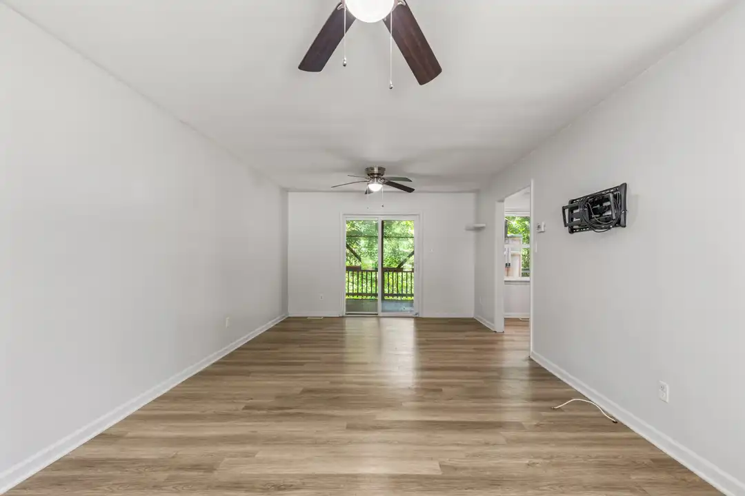 4001 London Dr - View 6