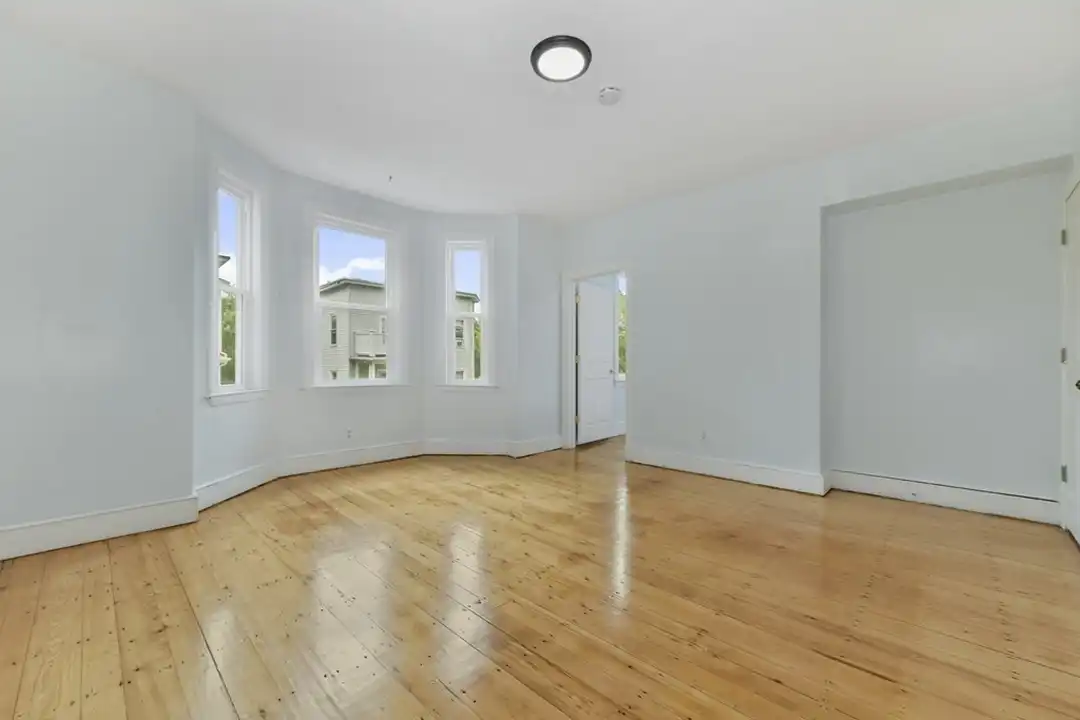 Apartment in Boston - View 2