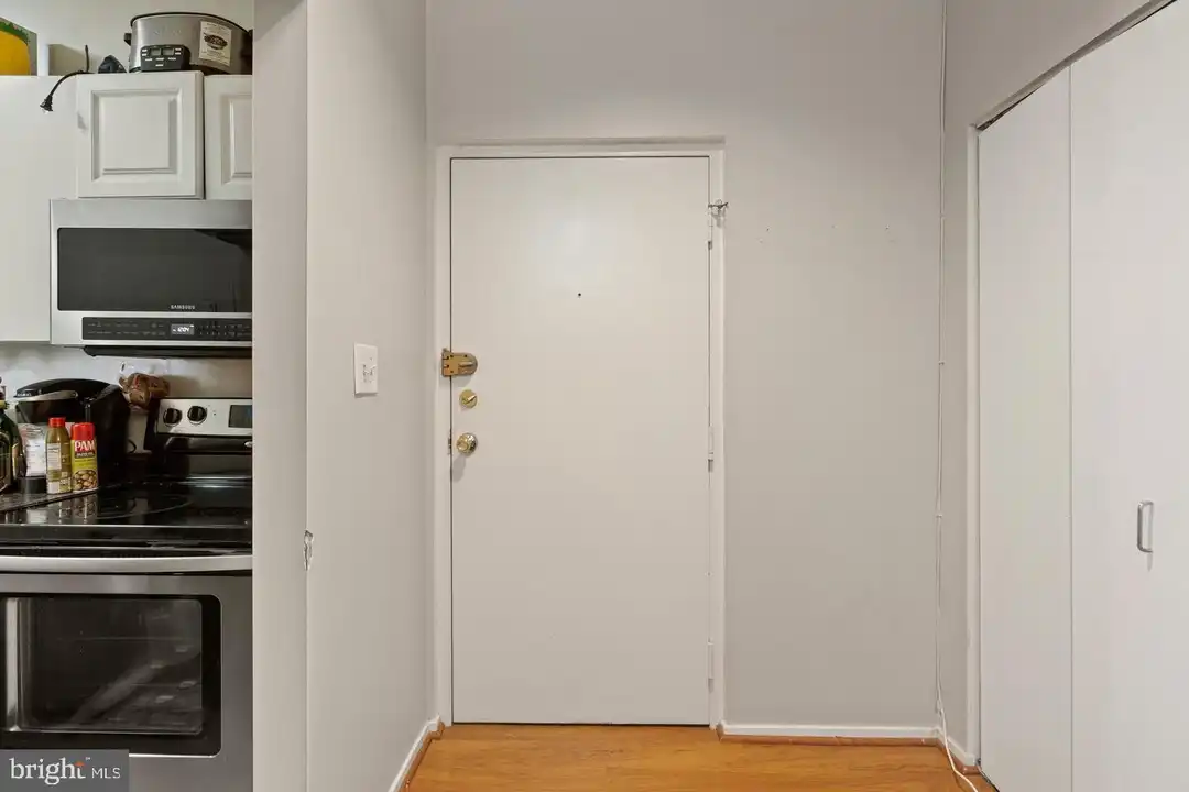 1844 Columbia Rd NW unit 104 - View 3