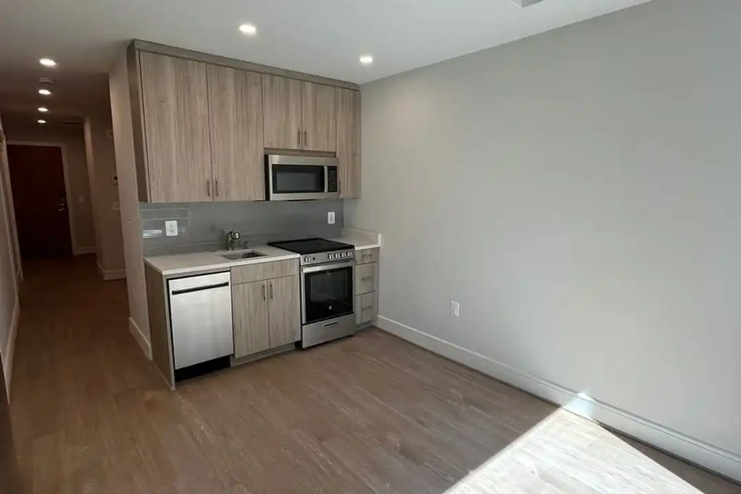 1650 O St NW unit 311 - View 3