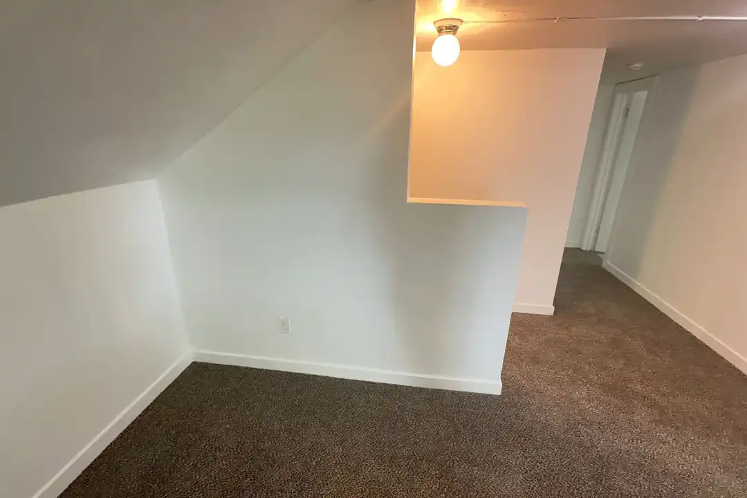207 N 24th St unit 209 N 24th - View 6