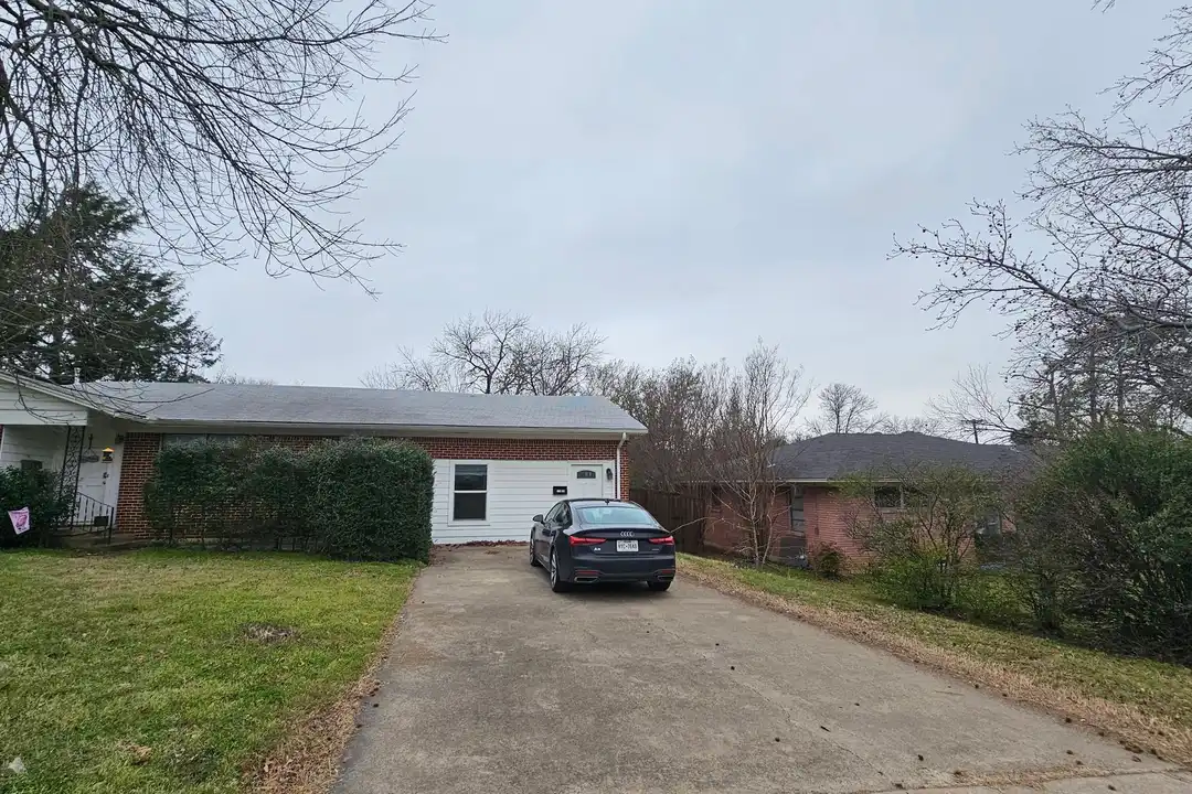 2115 Glenwood Ln unit #100 - View 6
