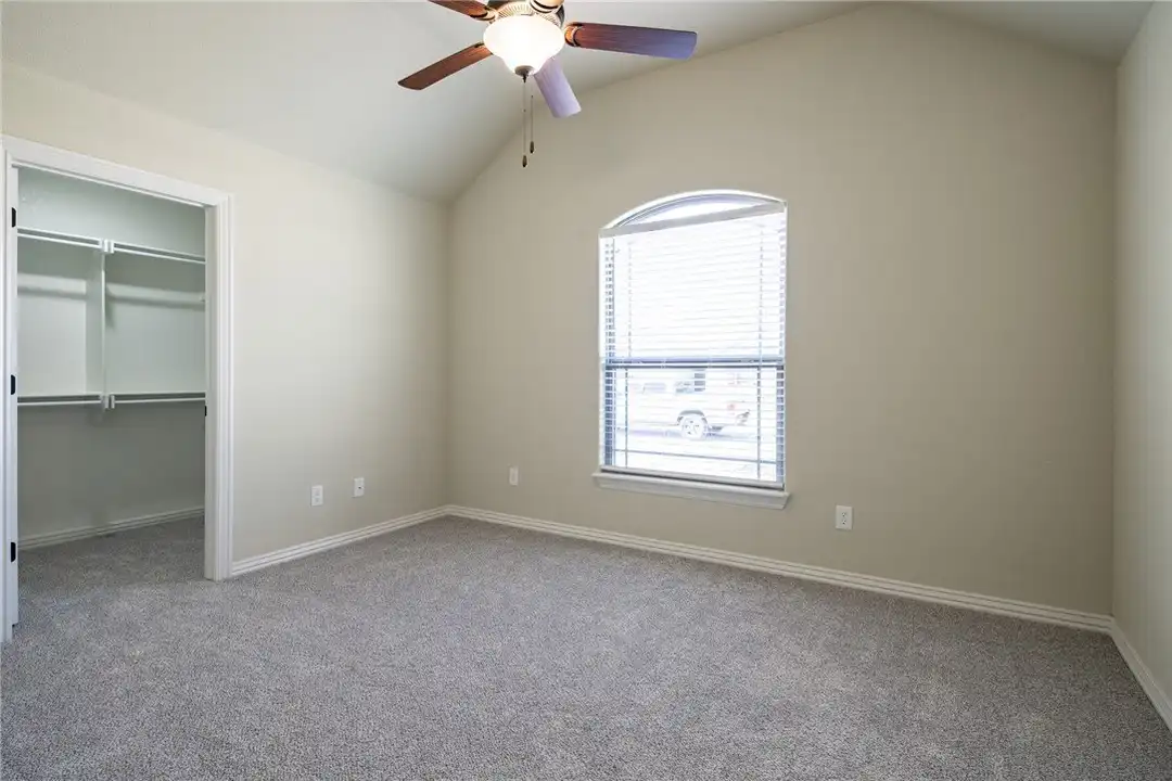 921 Sassafras Ln - View 2