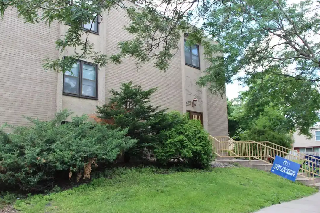 526 11th Ave SE unit 301 – pohled 2