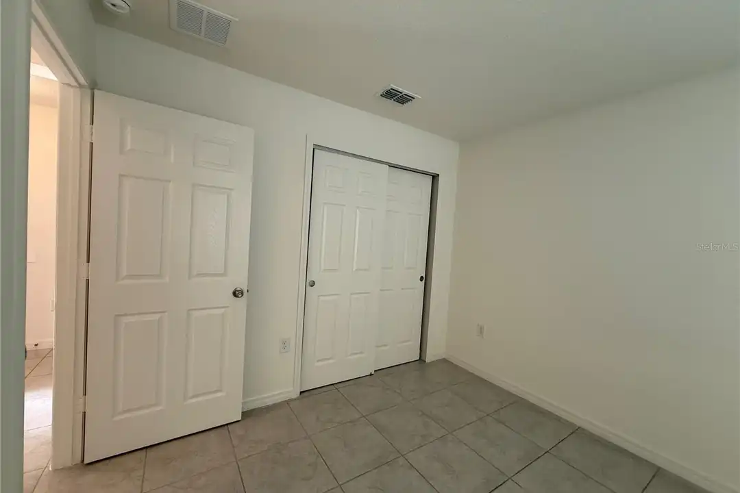 432 Summer Grv Ln - View 5