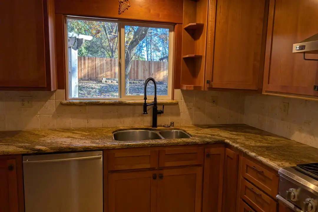 16585 Leafwood Ct - More
