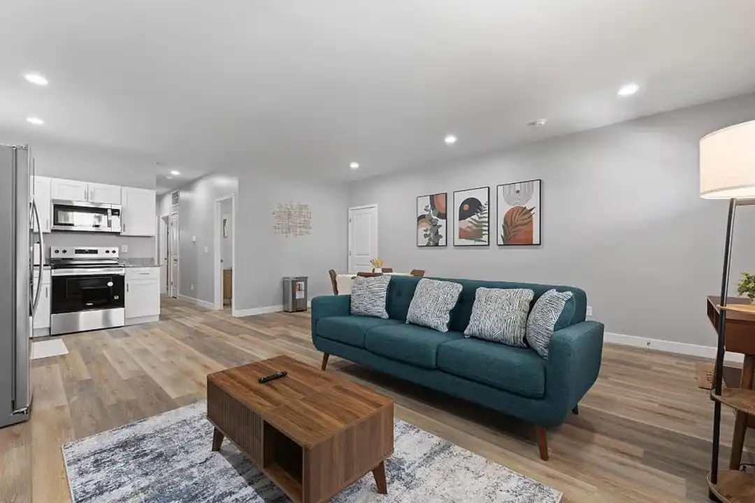 2106 N Talbott St - View 4