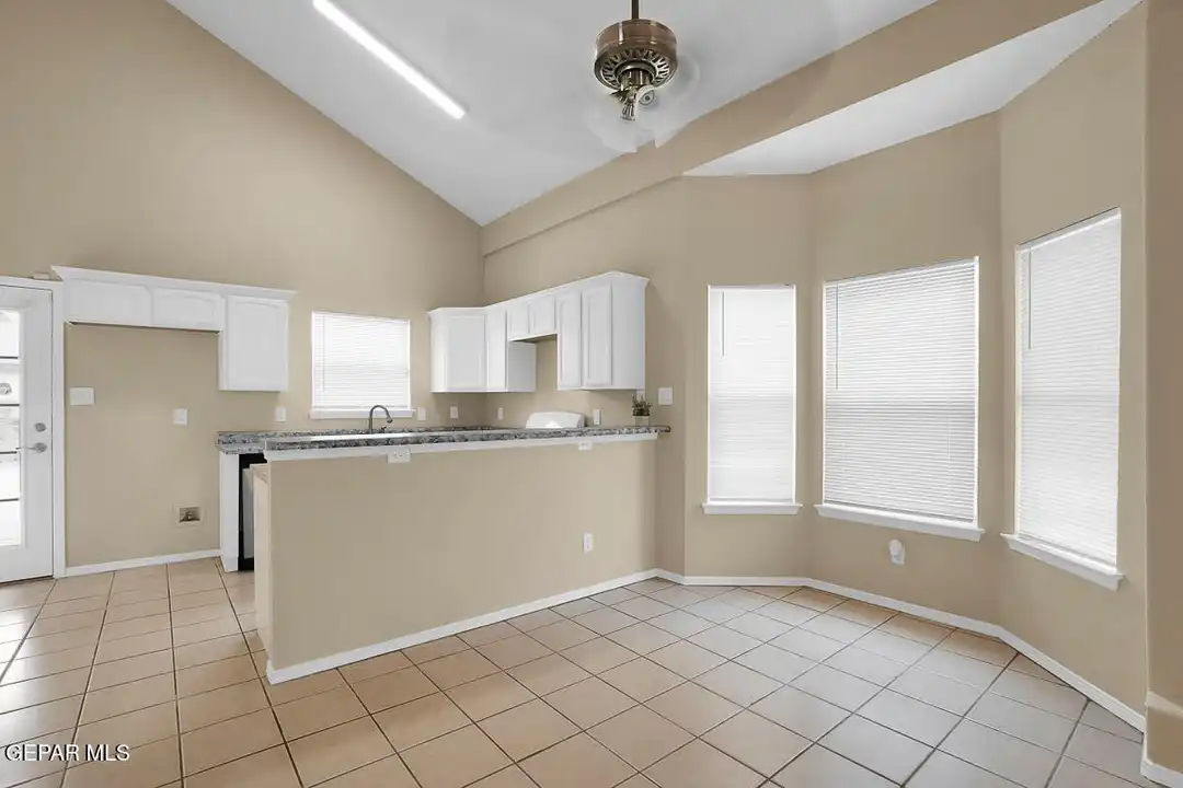 2304 Tierra Blanda Dr - View 5