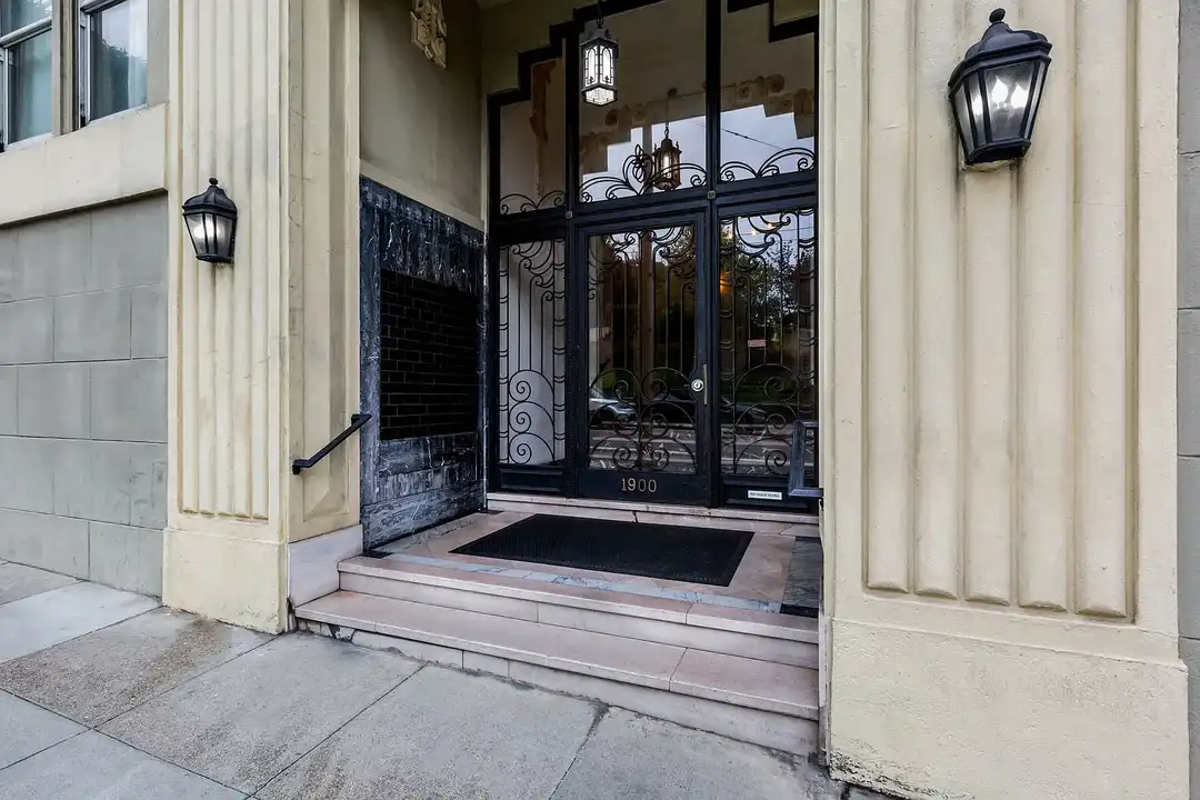 1900 Gough - View 2