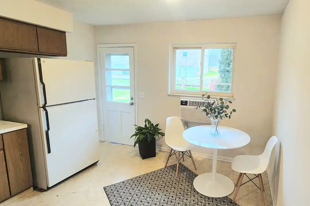 227 Ash St unit 227 – photo 1 of 12