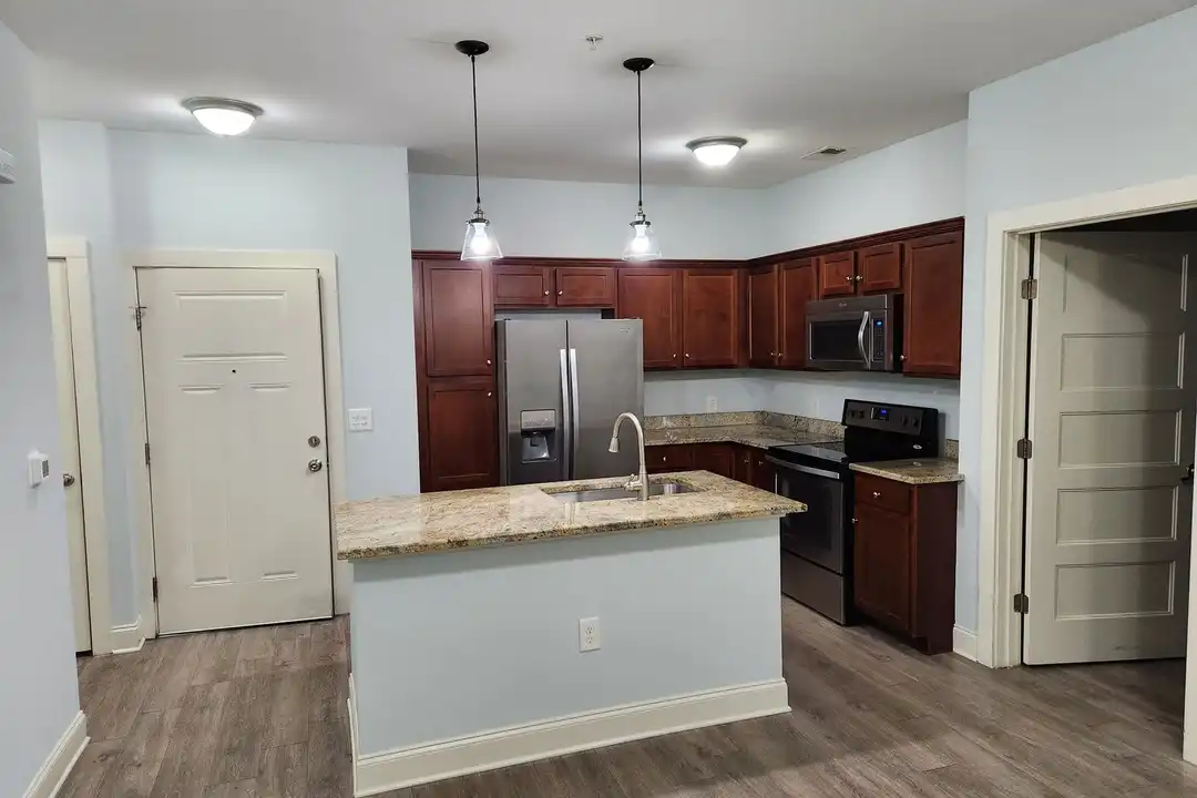 Apartment in Raleigh, Wake Crossroads - View 5