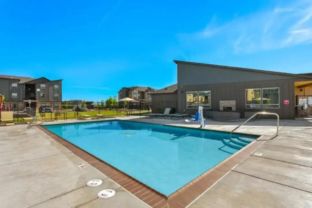 Apartment in Eugene - View 5