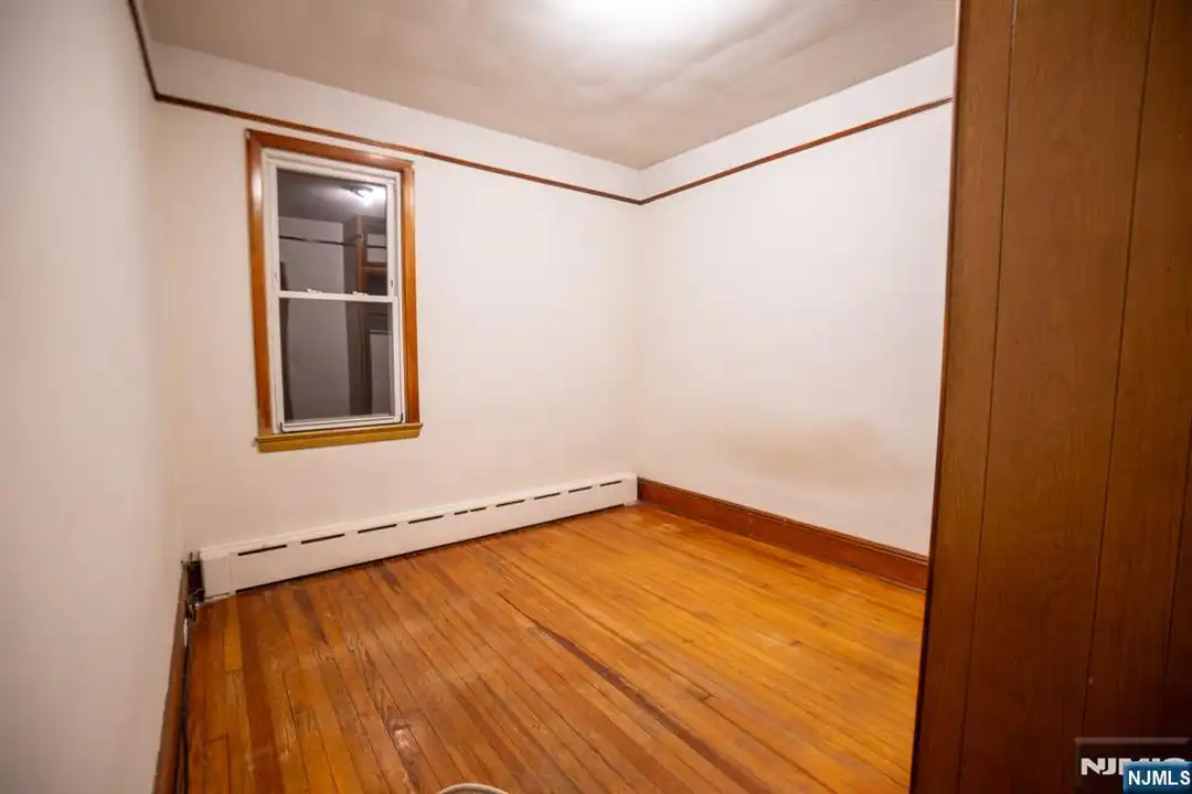 91 Halstead Ave unit 1 - More