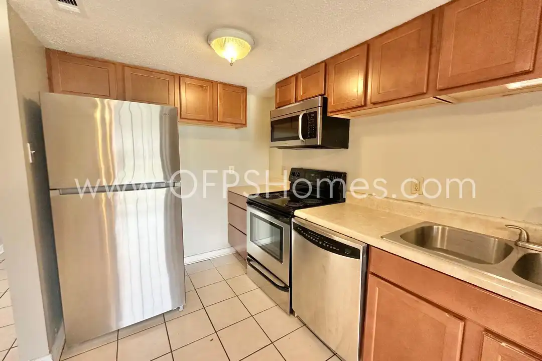 145 4th Ave unit APT C2 - View 6