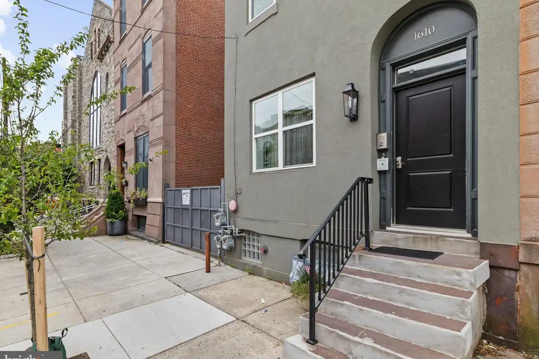 1610 Christian St #3 - View 2