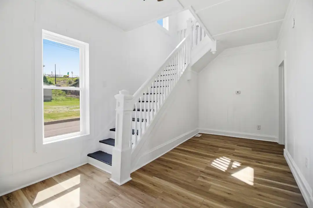 178 N 1st St - View 3