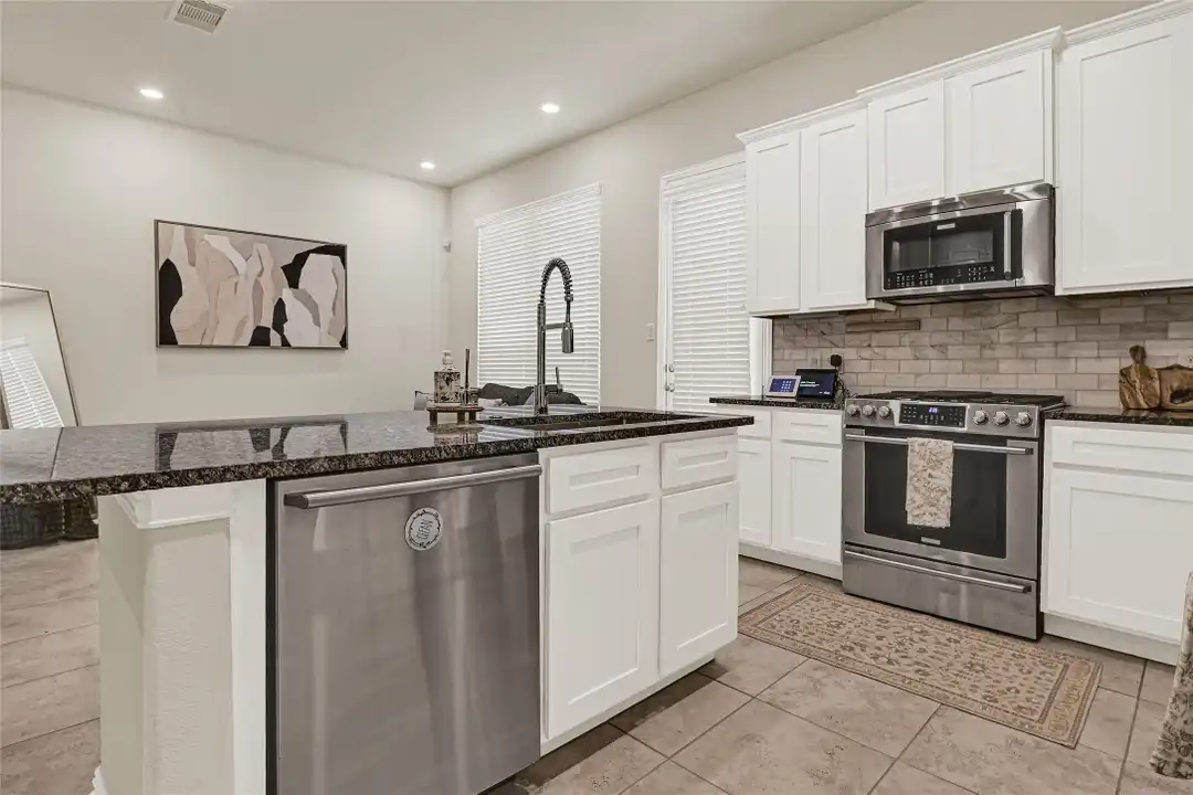 5104 Chapel Heights Dr - View 6