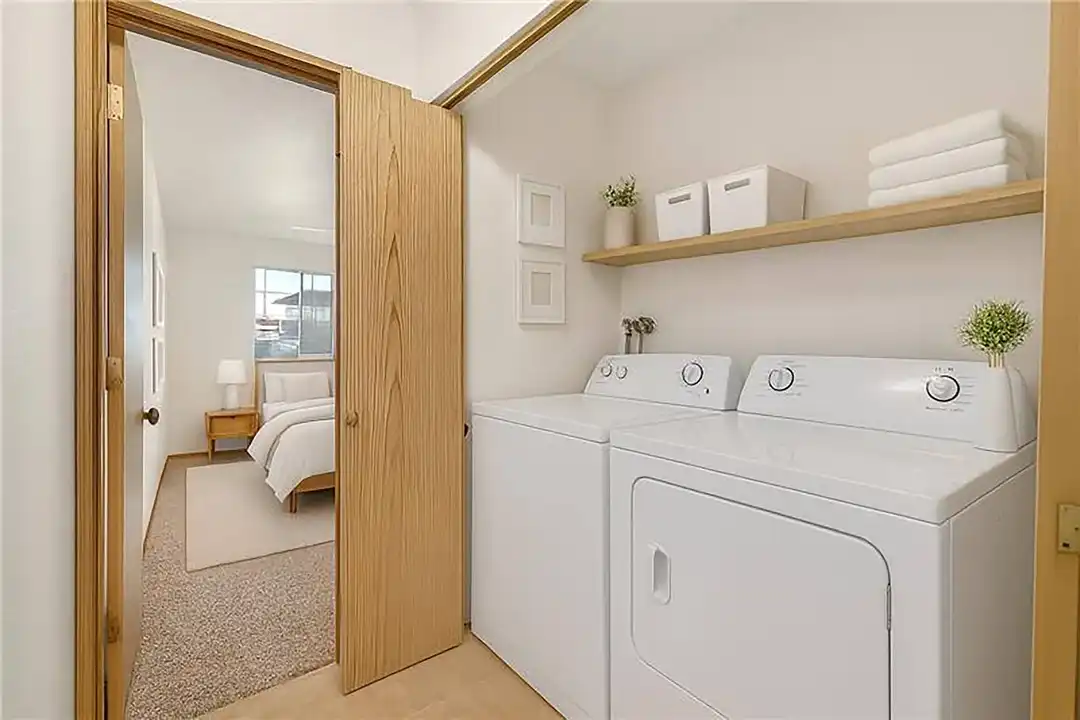 Apartment in Bremerton - View 5