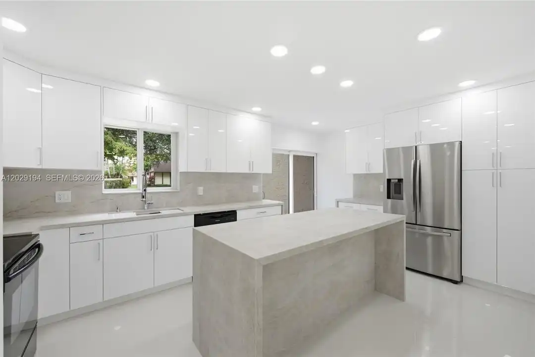 22384 Thousand Pines Ln - View 4