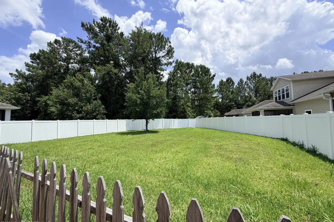 15991 Baxter Creek Dr - View 3