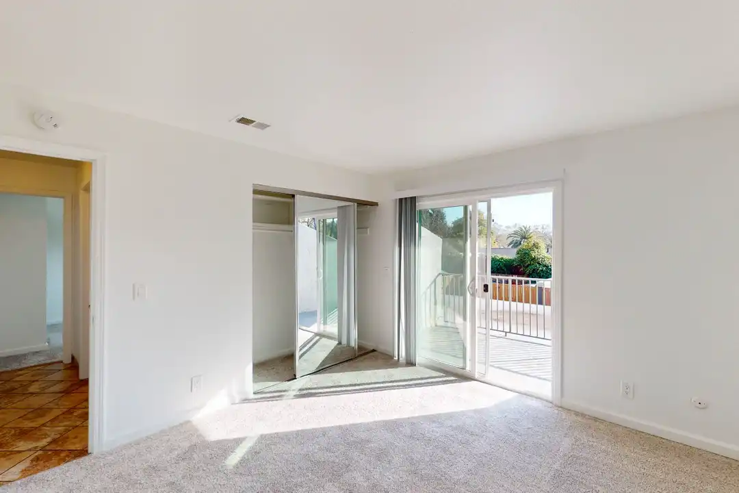 18199 Happy Ln - View 2