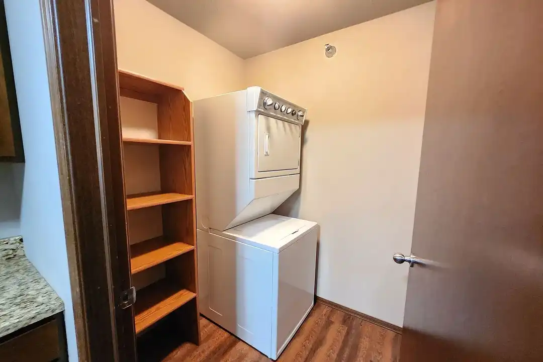 PRAIRIE POINTE APARTMENTS - View 3