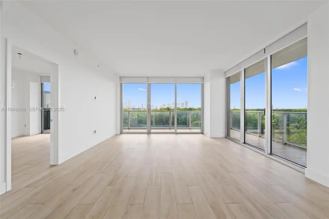 Apartment in Aventura - View 2