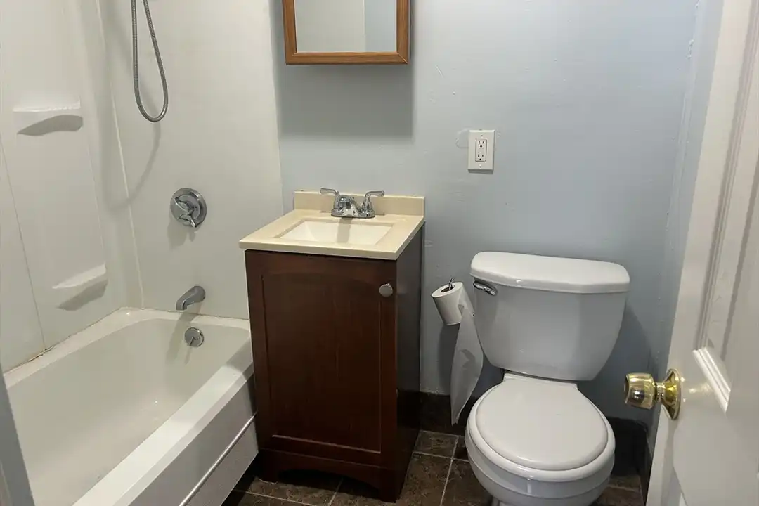 14 Monument Sq unit 2-6 - More