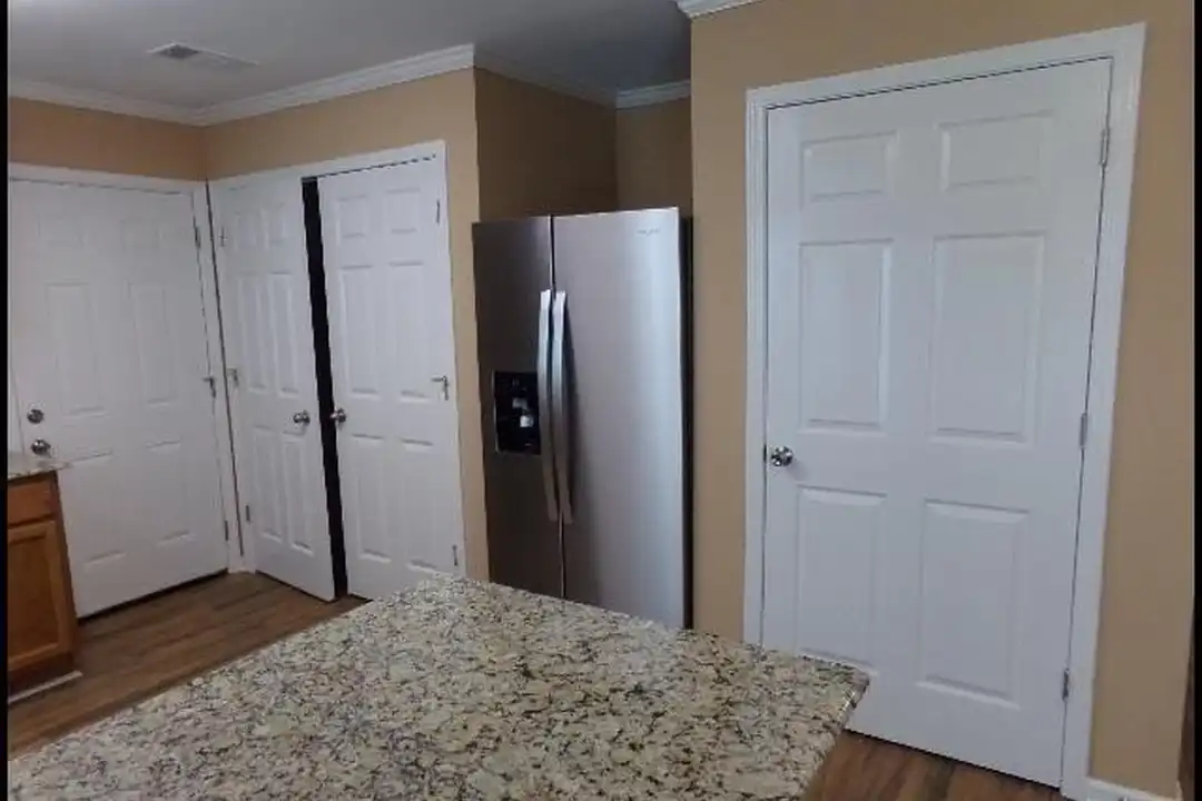 6455 Lilac Dr - View 3