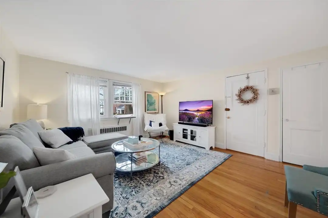 932 Massachusetts Ave unit 3 - View 3