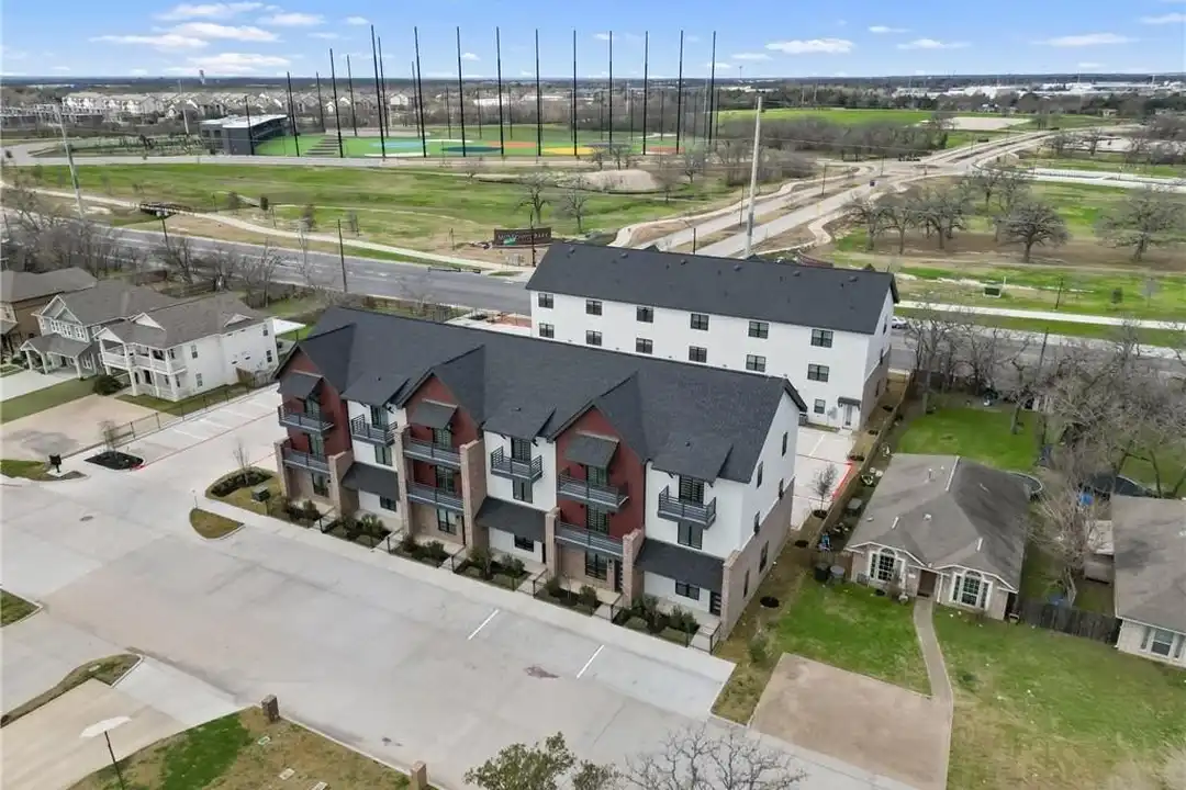 310 Fairway Dr #113 – photo 1