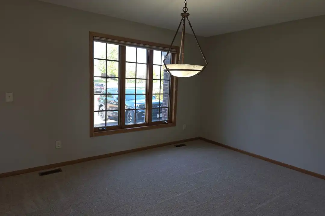 22 Springbrook Bay - More