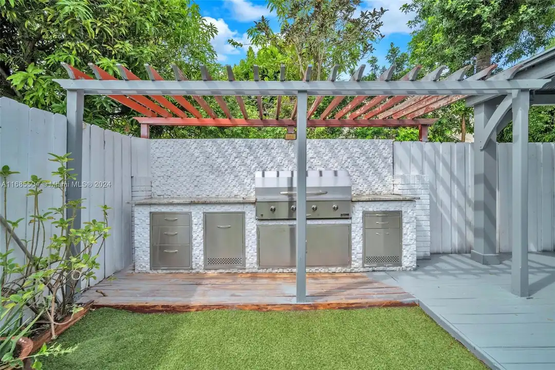 House in Pompano Beach - View 4