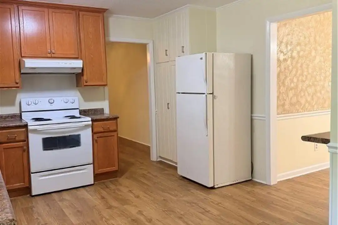 425 Dunmore Rd - View 6