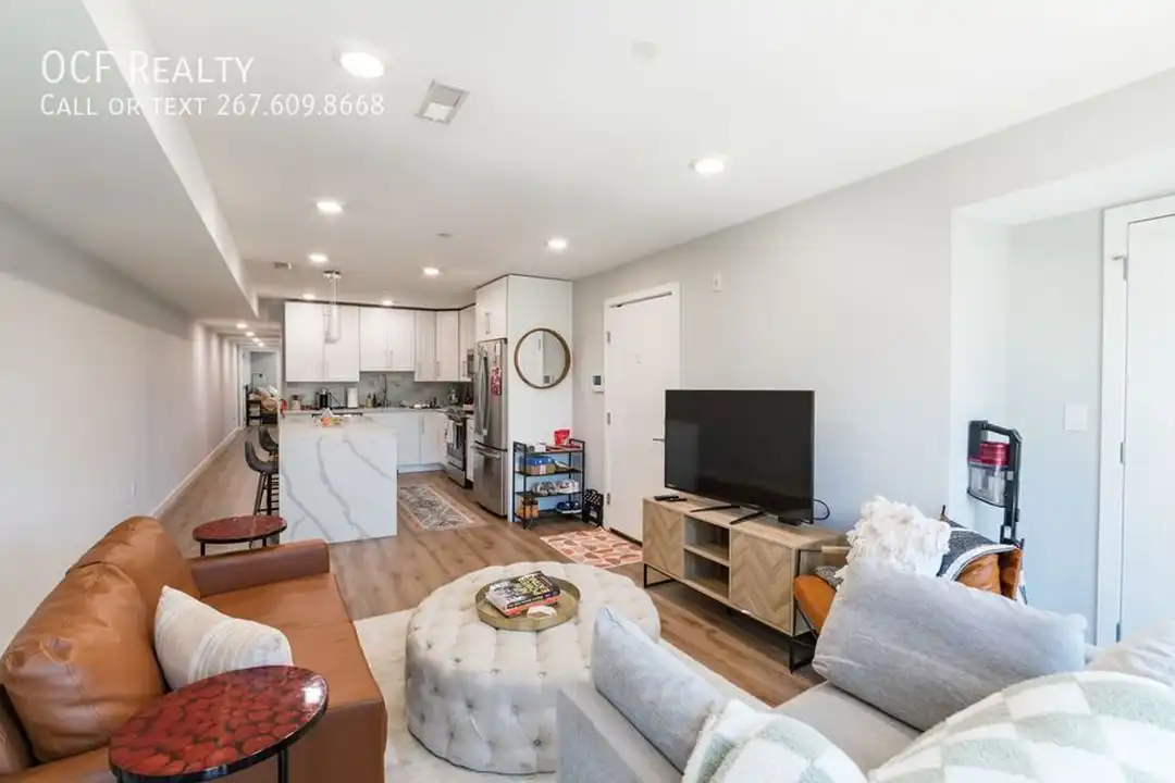 745 N 20th St - View 3