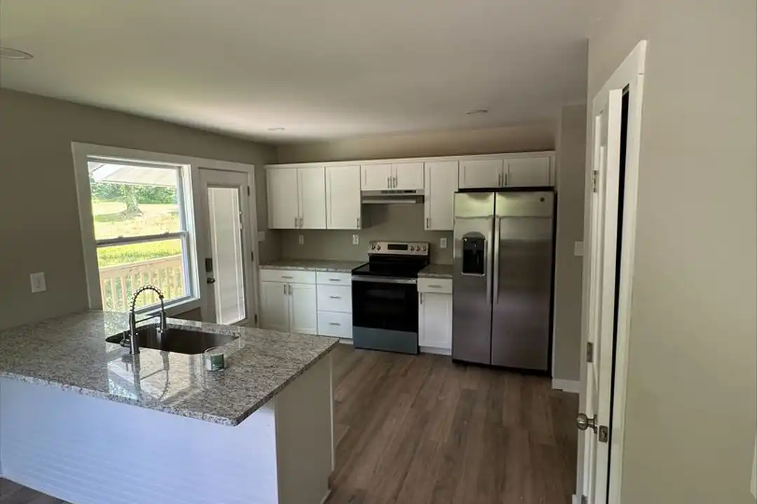 982 Webb Cir - View 3