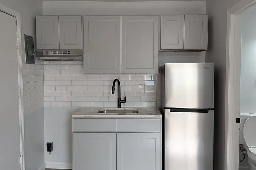 316 Eastern ParkWay – photo 1