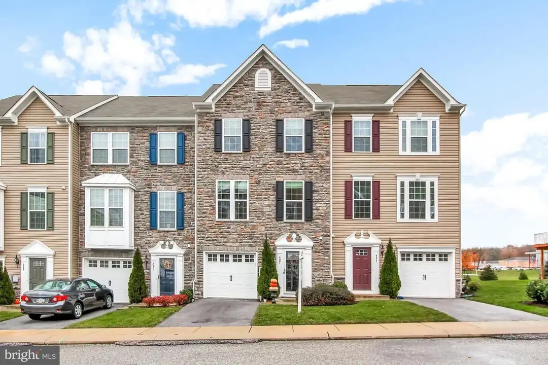 927 Brechin Ln – photo 1